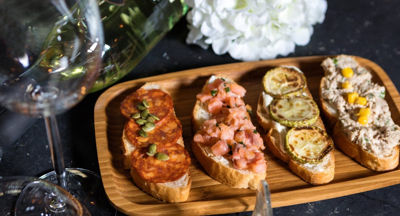 Baked Caprese Crostini Recipe